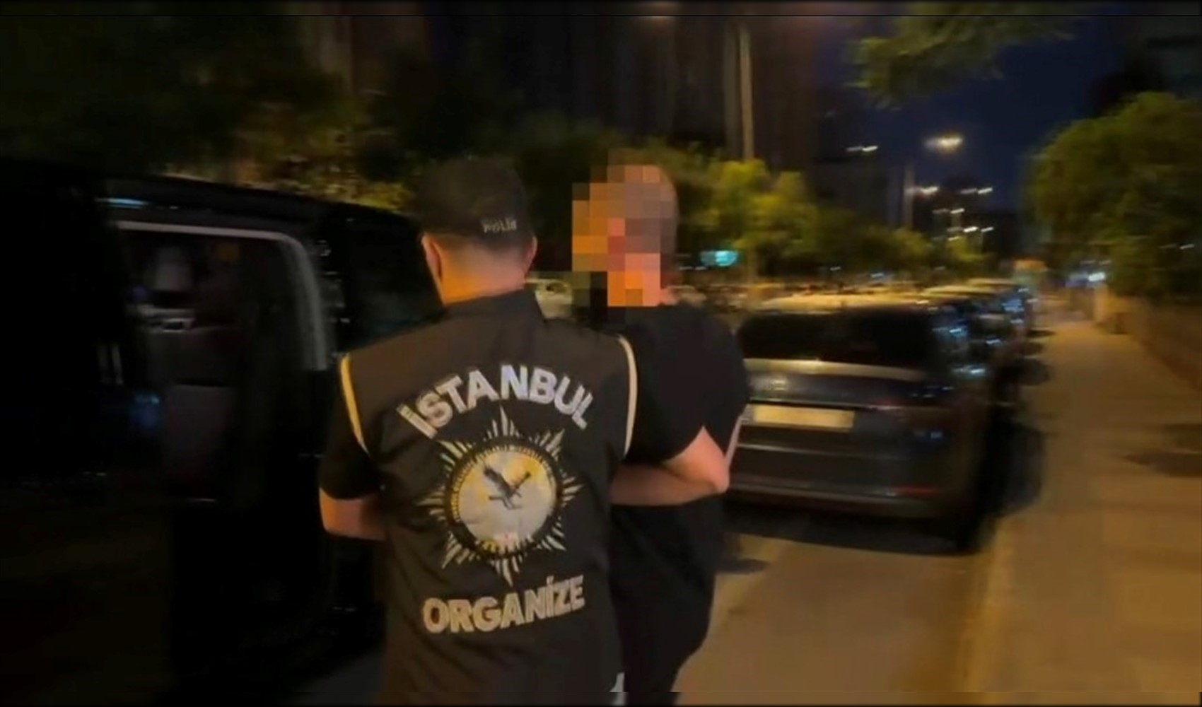 Çete operasyonunda polis ve avukatların da olduğu 37 kişi gözaltında