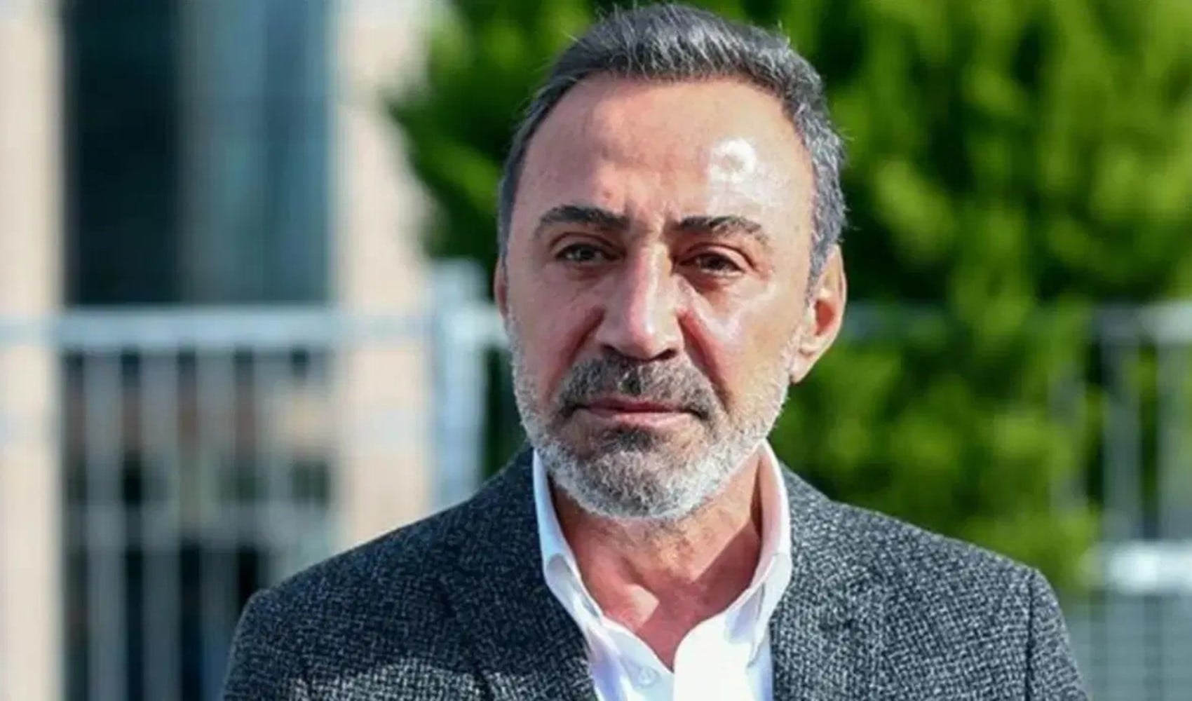 Berhan Şimşek'e kadına şiddet gerekçesiyle uzaklaştırma kararı!