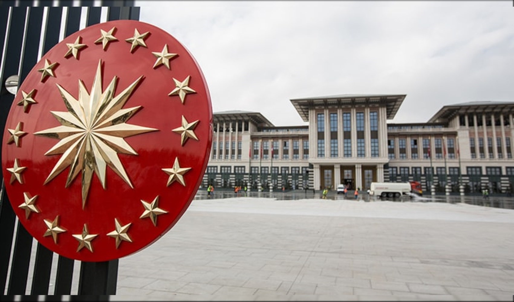Emekliler ve asgari ücretliler için ek zam beklentisine yanıt Saray'dan geldi