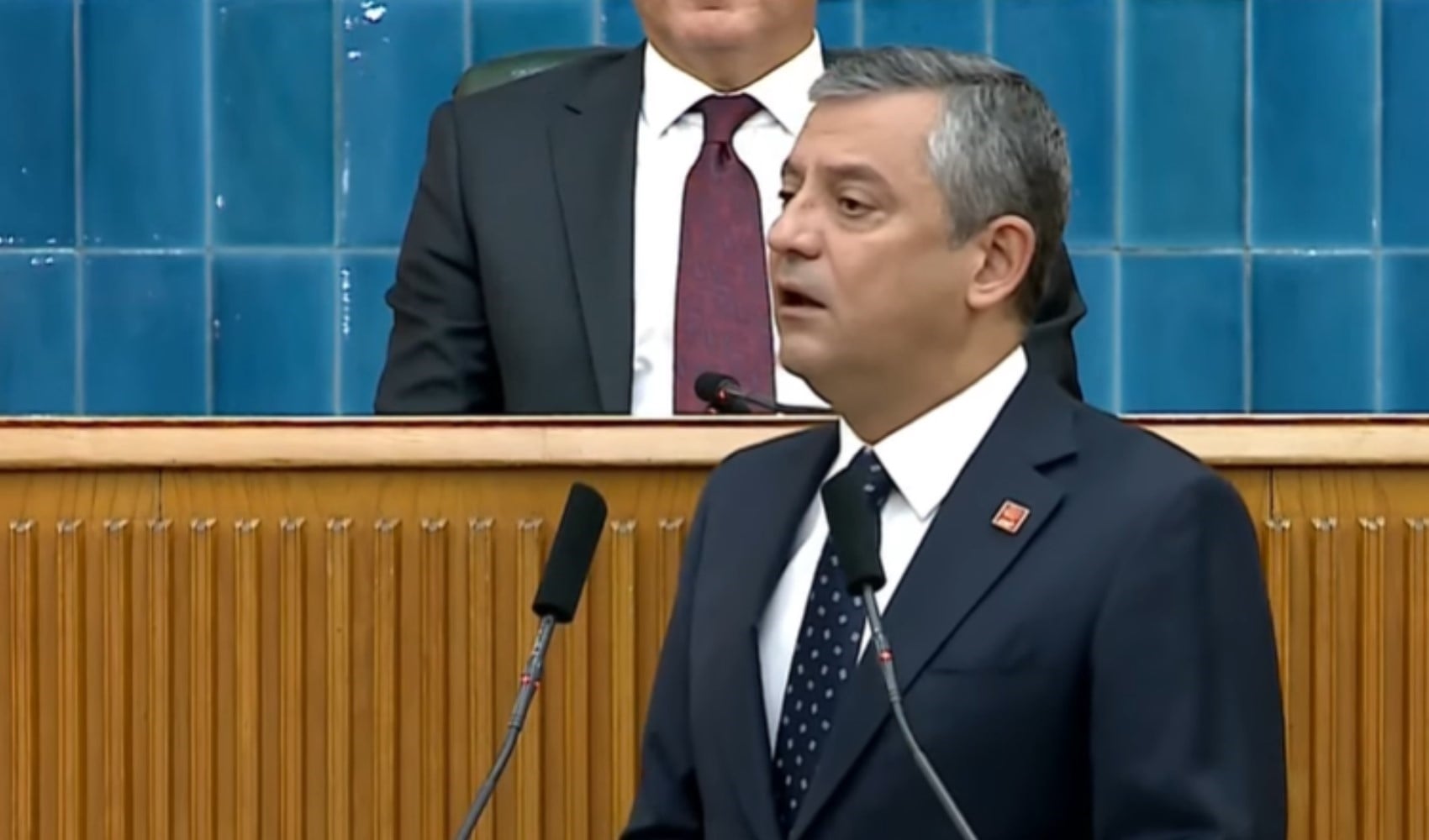 Özgür Özel CHP grubuna veda ediyor