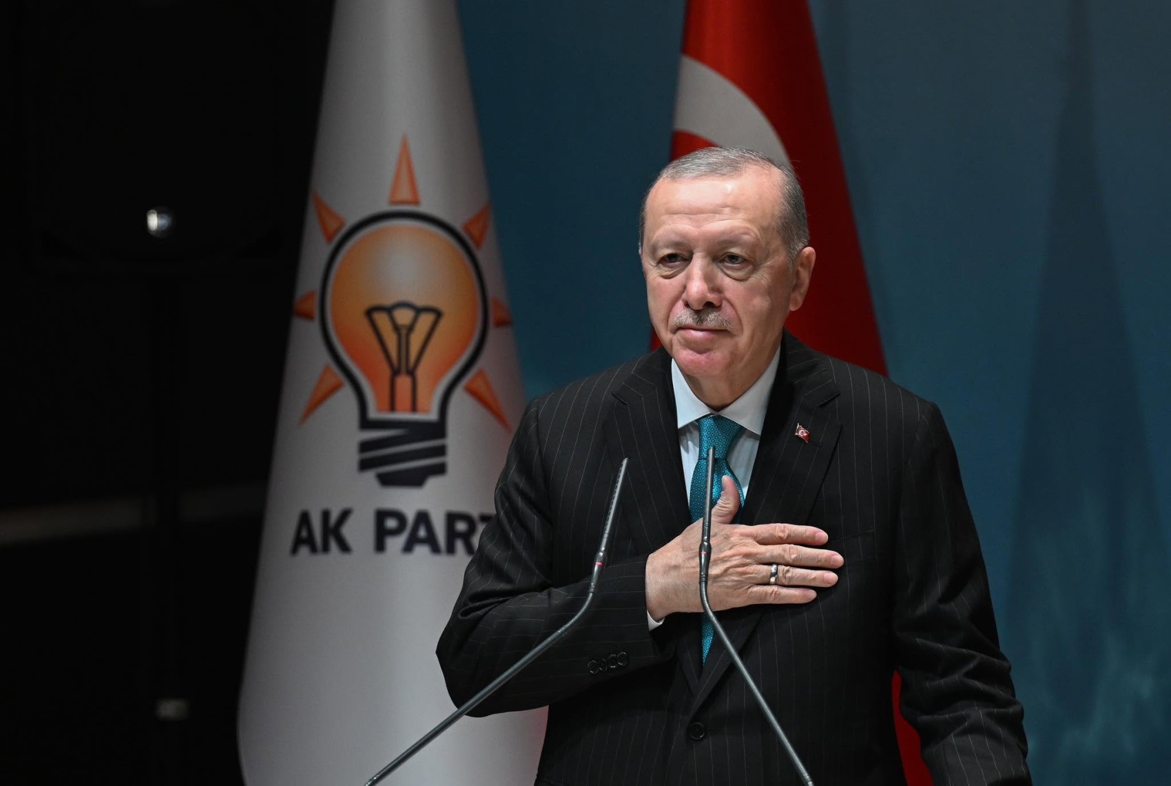 Striking picture for Özgür Özel's 'New Party' in AREA's latest poll