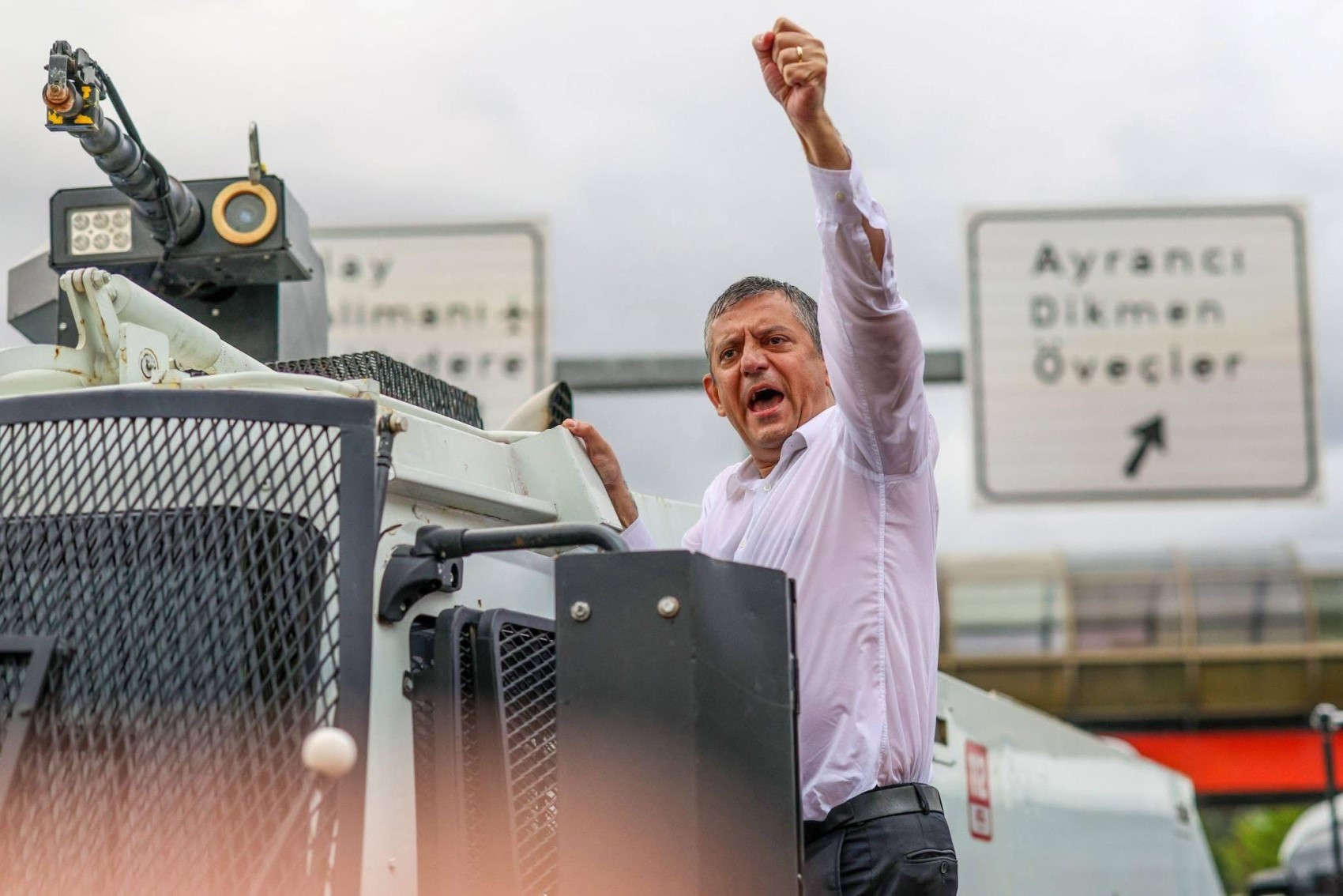 Striking picture for Özgür Özel's 'New Party' in AREA's latest poll