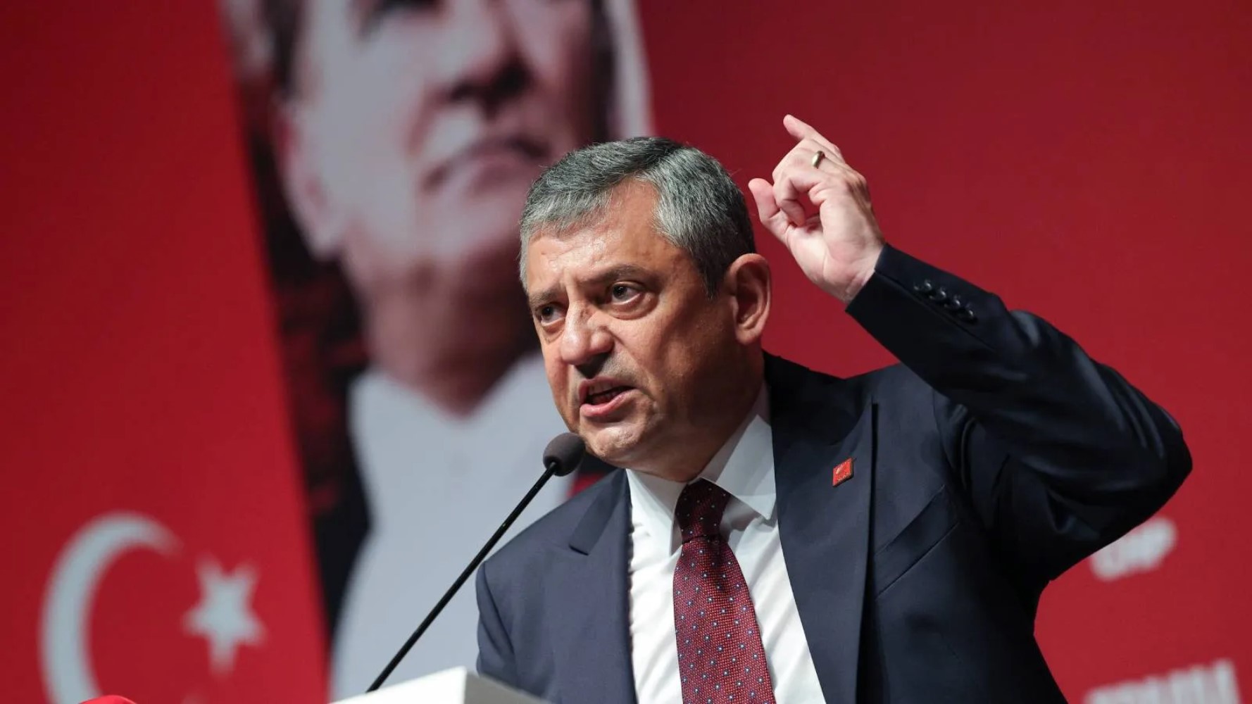 Striking picture for Özgür Özel's 'New Party' in AREA's latest poll