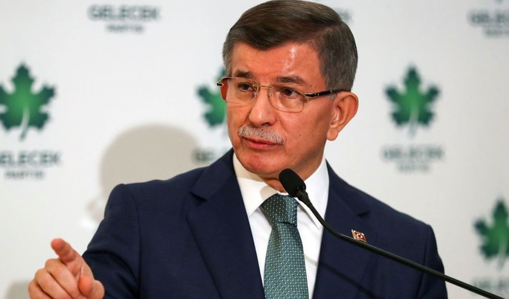 Davutoğlu's first comment on the party Özgür Özel is set to establish! 'If a new party is being founded...'