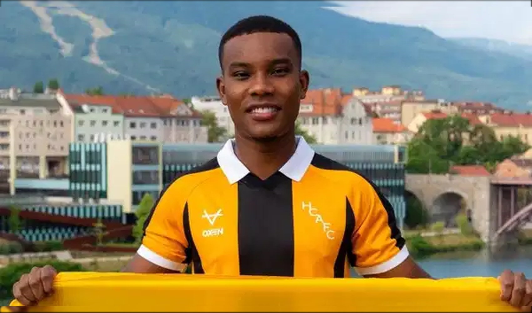 Hull City transferlere devam ediyor