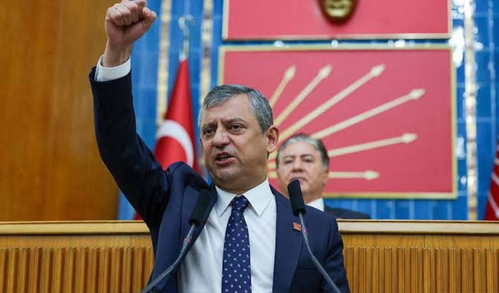 Erster konkreter Schritt für die Parteizentrale von Özgür Özels neuer Partei