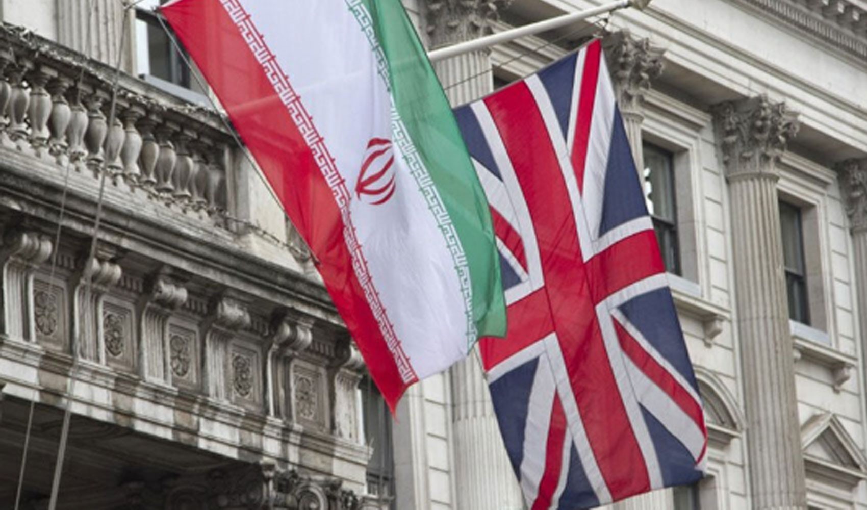 UK withdraws diplomatic staff from Iran