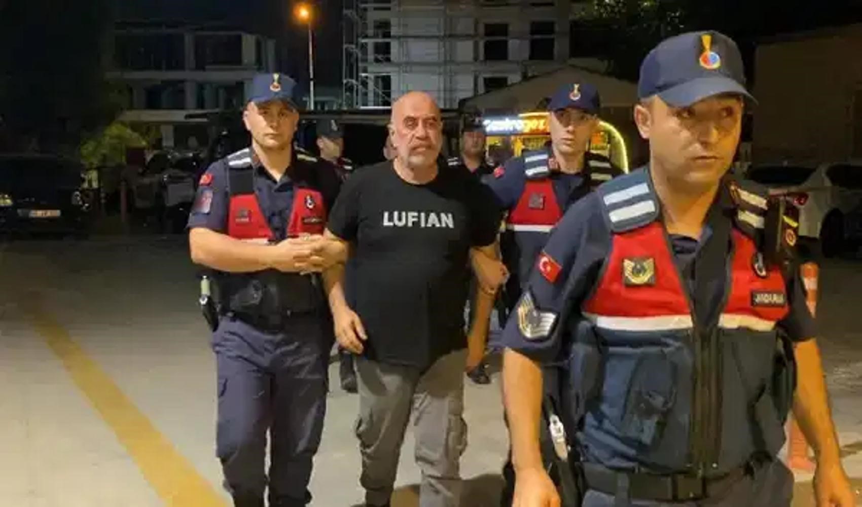 Ünlü yönetmen Ezel Akay ve kardeşi uyuşturucu operasyonunda gözaltına alındı