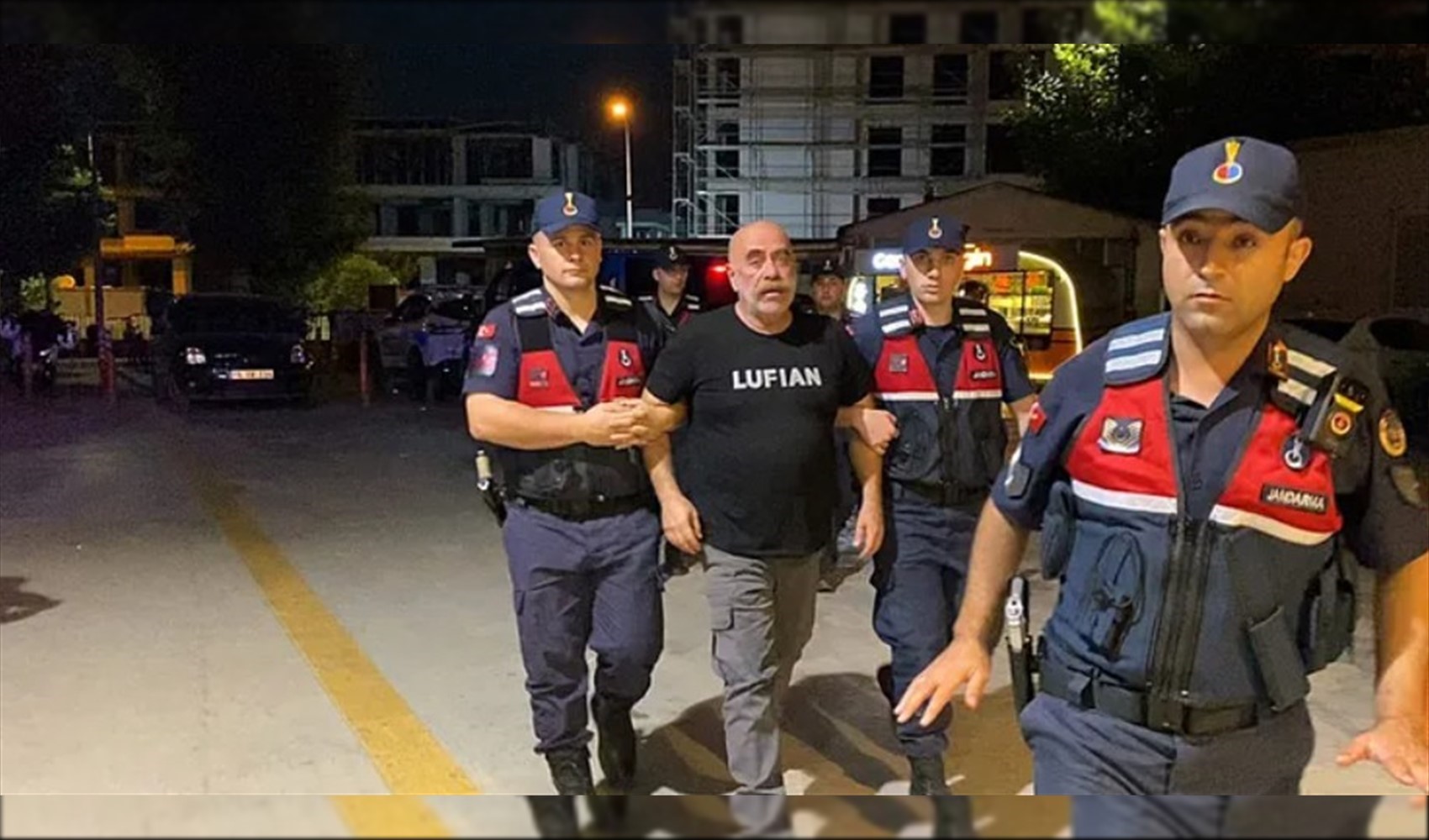 Drug operation at Ezel Akay’s home... New footage from the house has emerged