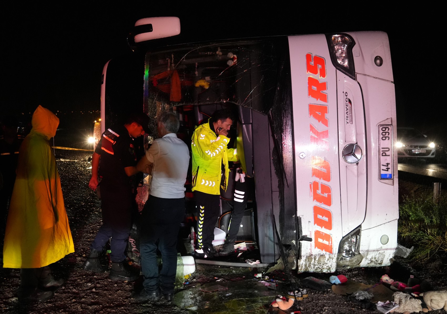 Otobüs kazasında yaralı sayısı 40'a yükseldi