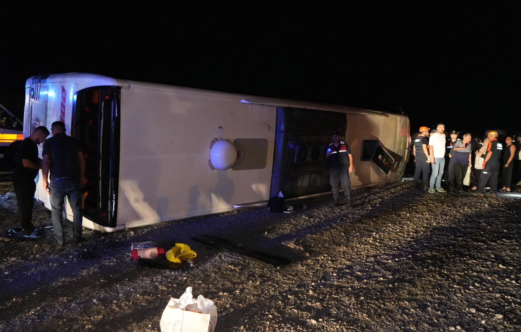 Otobüs kazasında yaralı sayısı 40'a yükseldi