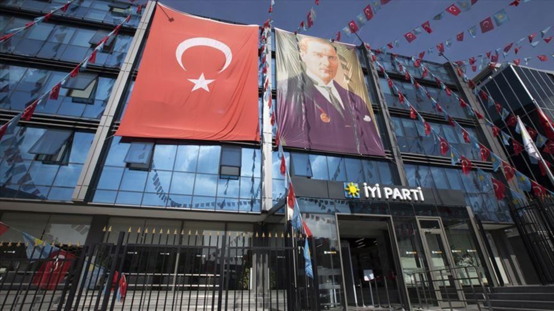 ORC son verileri paylaştı: YENİ Parti öncesi İstanbul ve Ankara anketinden çarpıcı sonuçlar