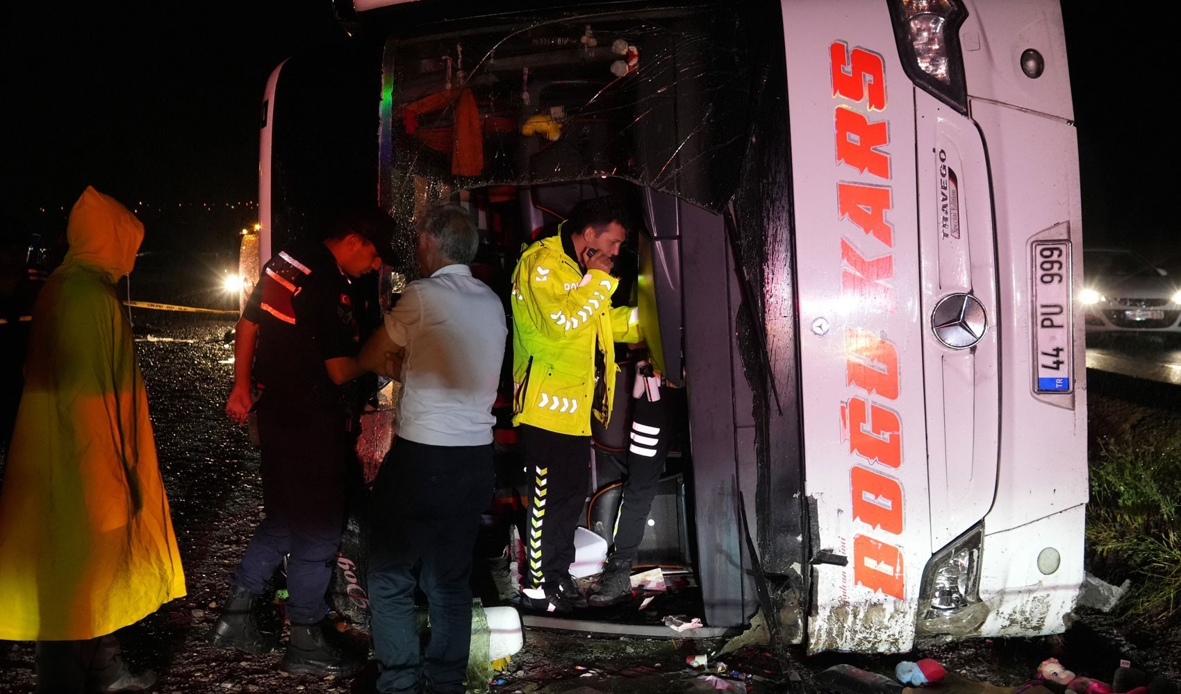 Otobüs kazasında yaralı sayısı 40'a yükseldi
