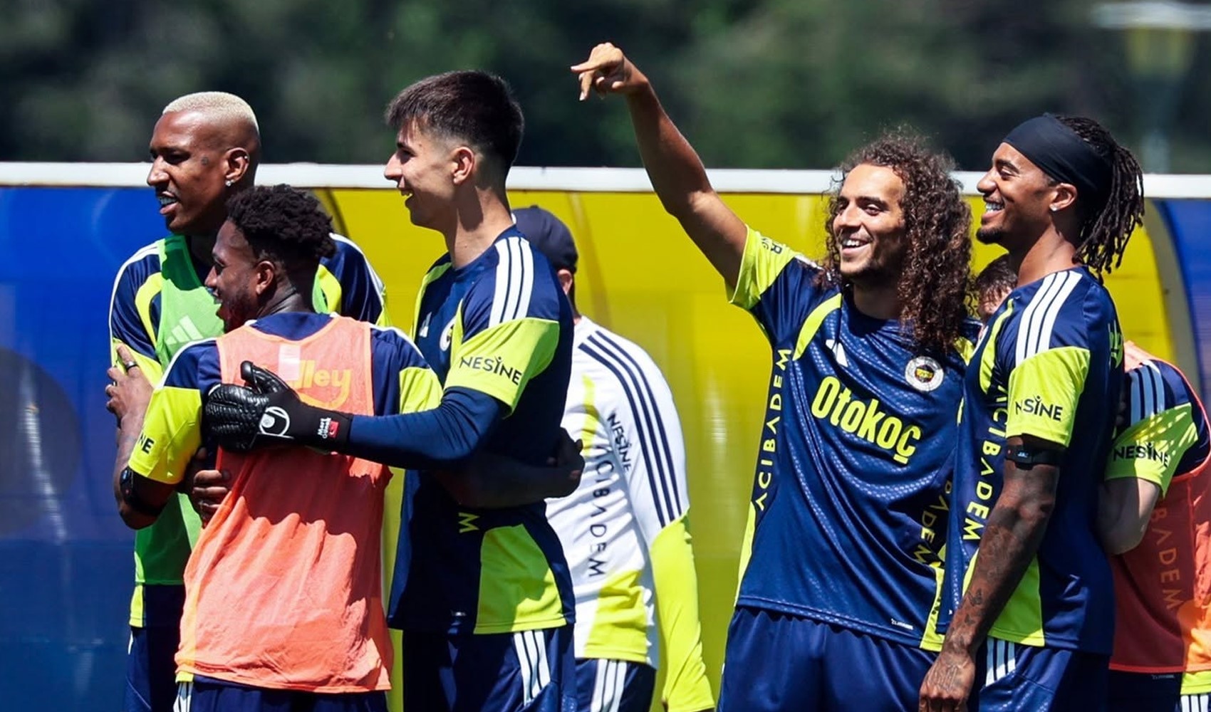 Fenerbahçe'de beklenmeyen ayrılık! Bonservisi 20 milyon euro