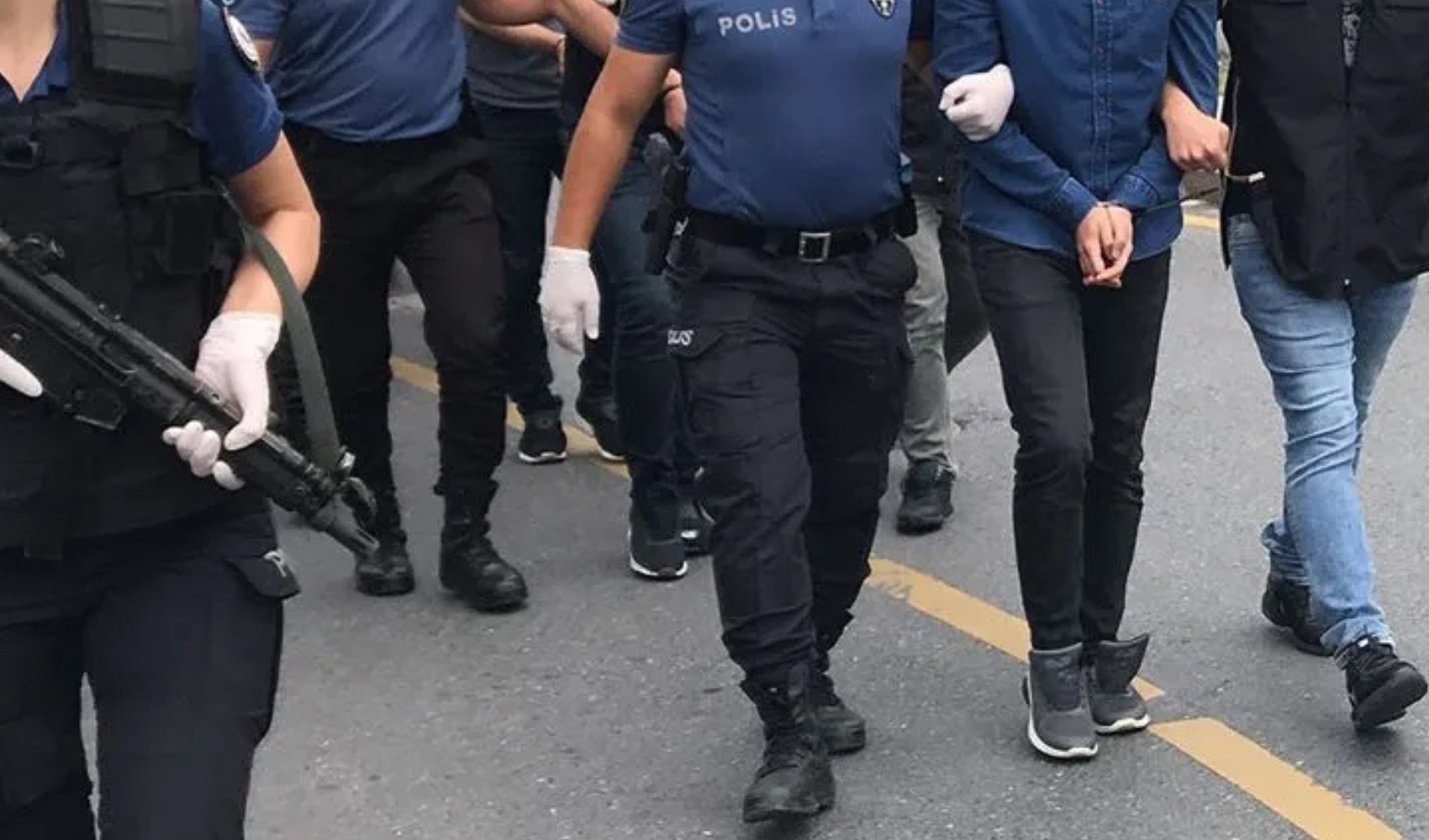 Kırmızı bülten operasyonu: Yurt dışında aranan 65 kişi Türkiye’ye getirildi
