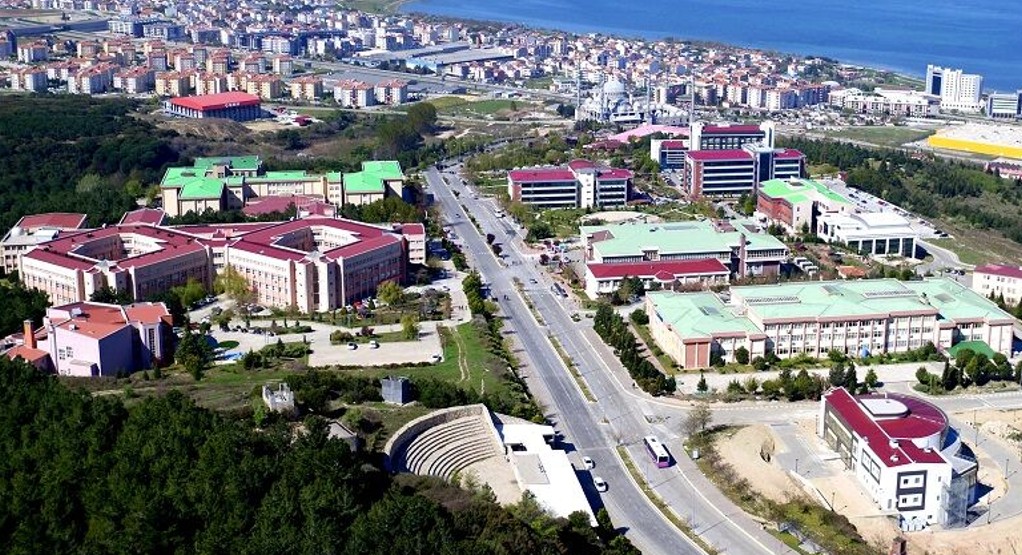 Çanakkale Onsekiz Mart Üniversitesi kampüsünün havadan görünümü.