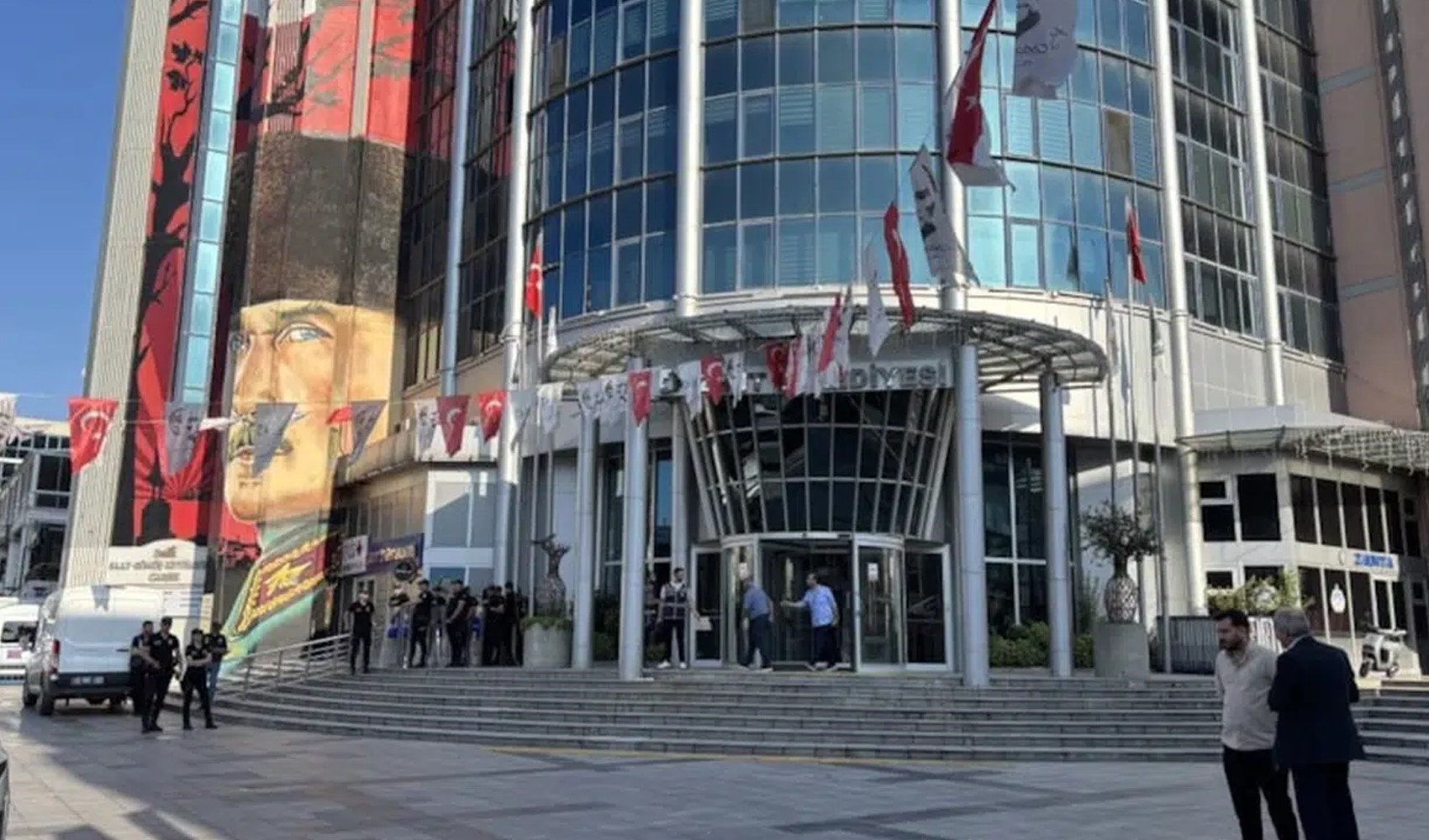 İzmit Belediyesi’nde başkanvekili seçimi öncesi CHP’de aday krizi
