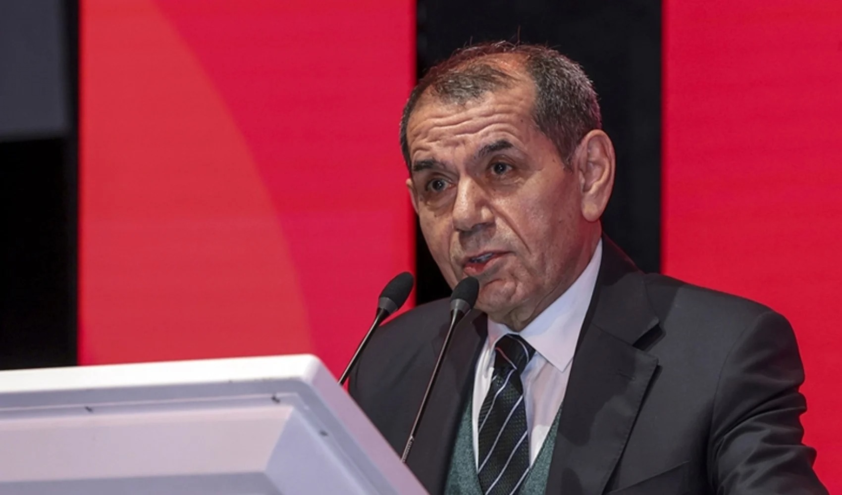 Dursun Özbek'ten Musiala iddialarına ve transfer gündemine yanıt: 'Transfer yapmayacağım mı dedim'