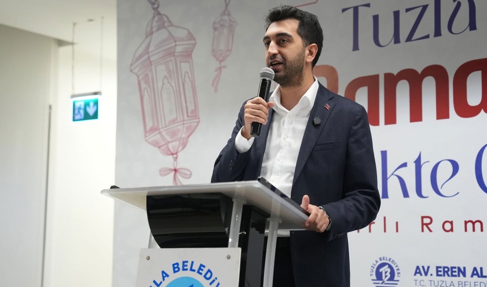 Nomine critiche al Comune di Tuzla: il sindaco, che si dice passerà all'AKP, affida incarichi a esponenti dell'AKP