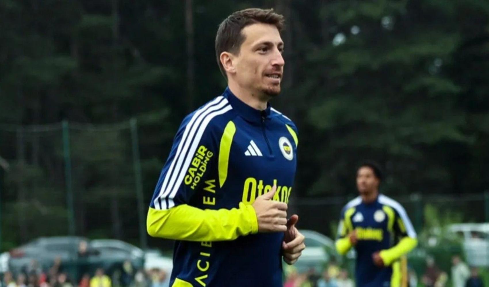 Fenerbahçe’de Mert Hakan Yandaş için karar: Sözleşmesi 1 yıl uzatılacak