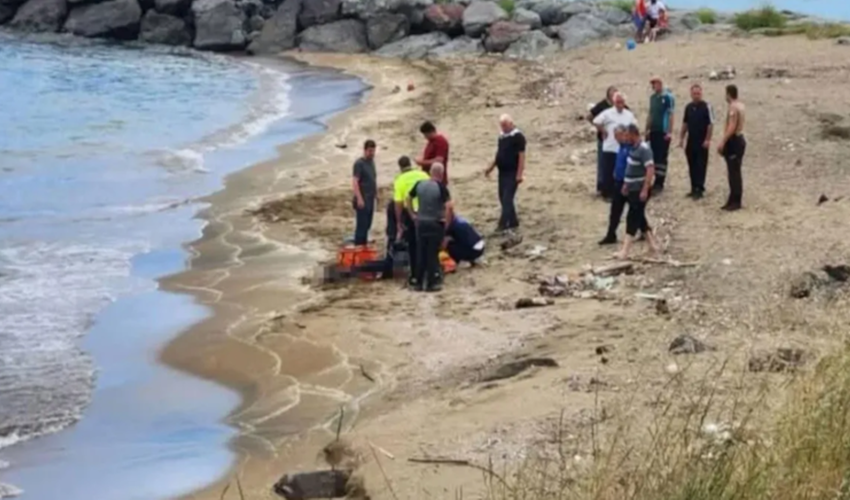 Karadeniz’de rip akıntısı iki can aldı: Baba oğlunu kurtarmak isterken hayatını kaybetti