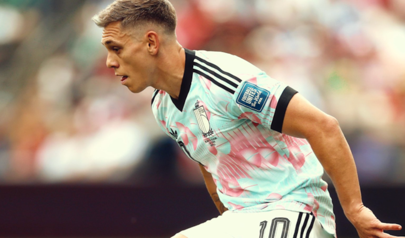 Beşiktaş’a transfer müjdesi: Trossard’dan siyah beyazlılara anlamlı mesaj