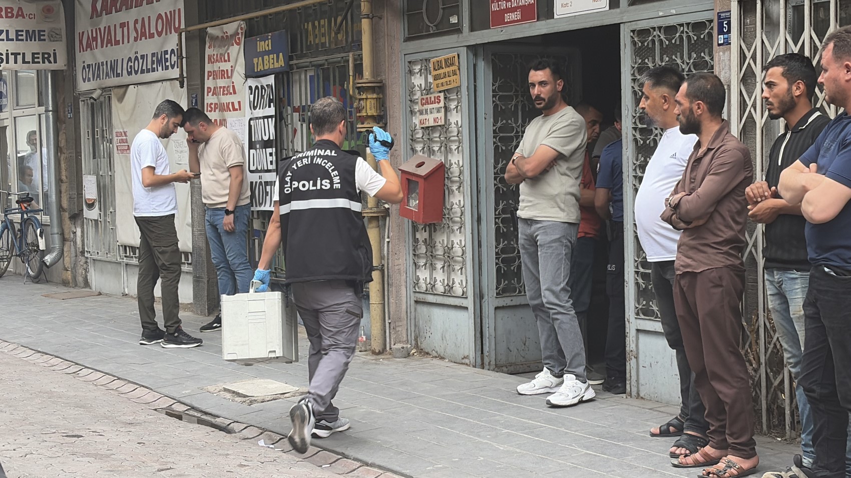 Kız arkadaşını arayarak yaşamına son vereceğini söyledi