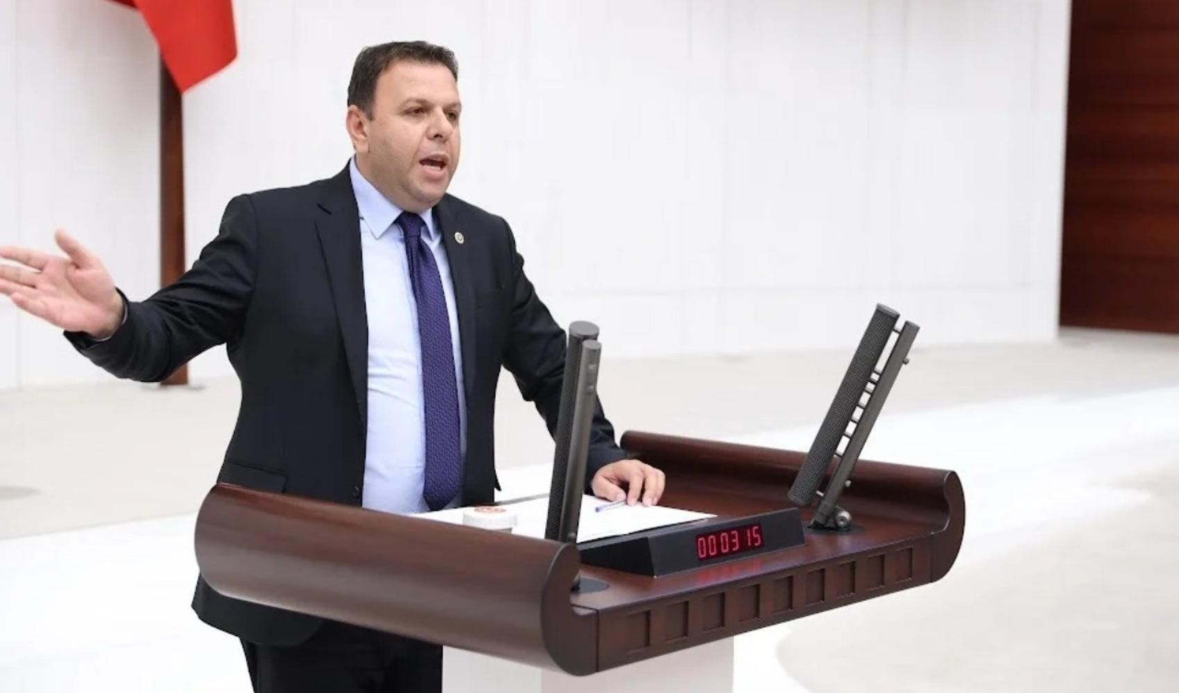 Eski CHP milletvekili yeniden CHP’ye katıldı