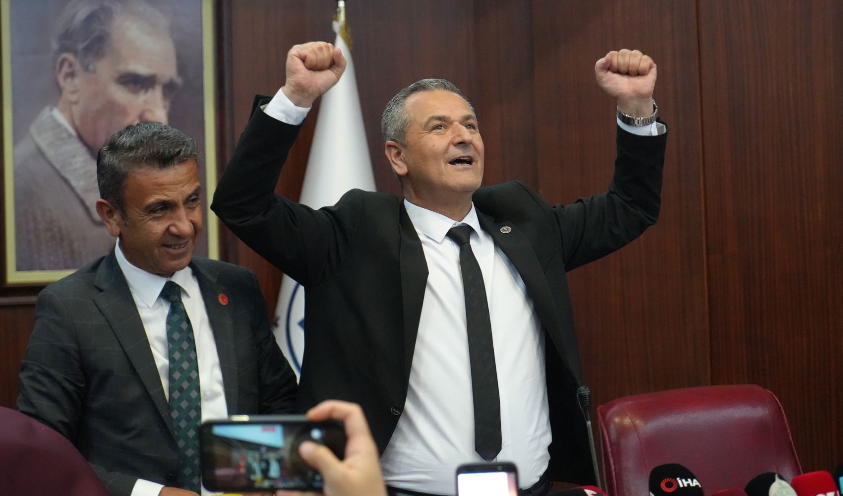 İzmit Belediyesi Başkan Vekili CHP'li Lütfü Obuz oldu