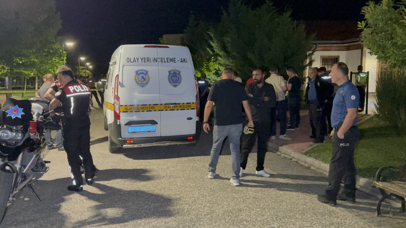 Emekli polis millet bahçesinde hayatına son verdi