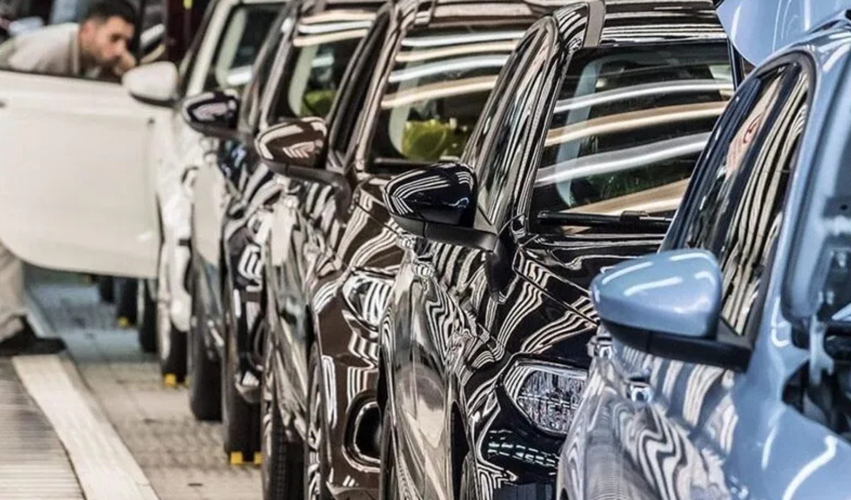 Binek otomobiller için alt sınır ÖTV uygulaması başladı