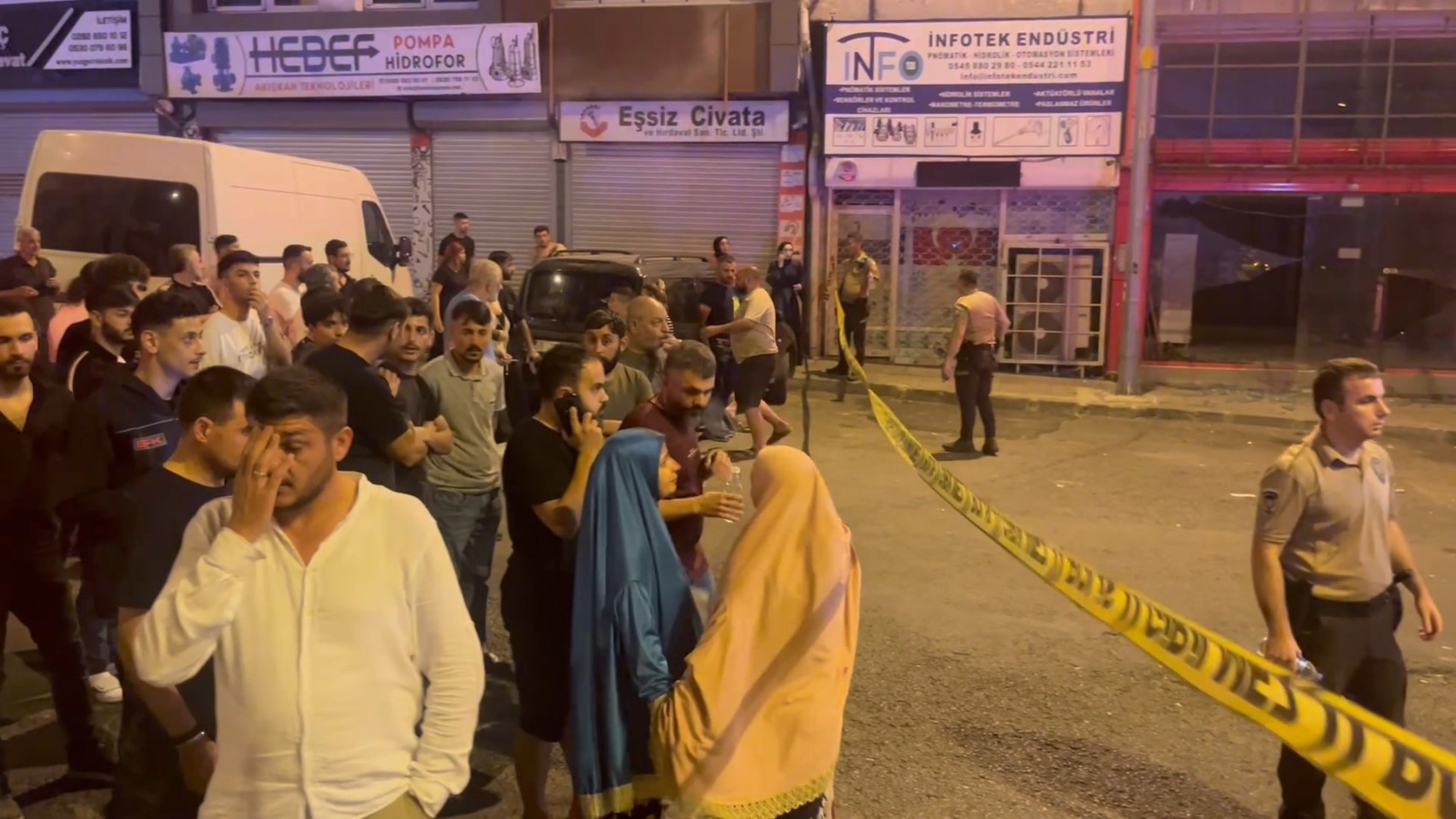 Apartmanın en üst katında doğal gaz kaynaklı facia: 2 ölü, 5 yaralı