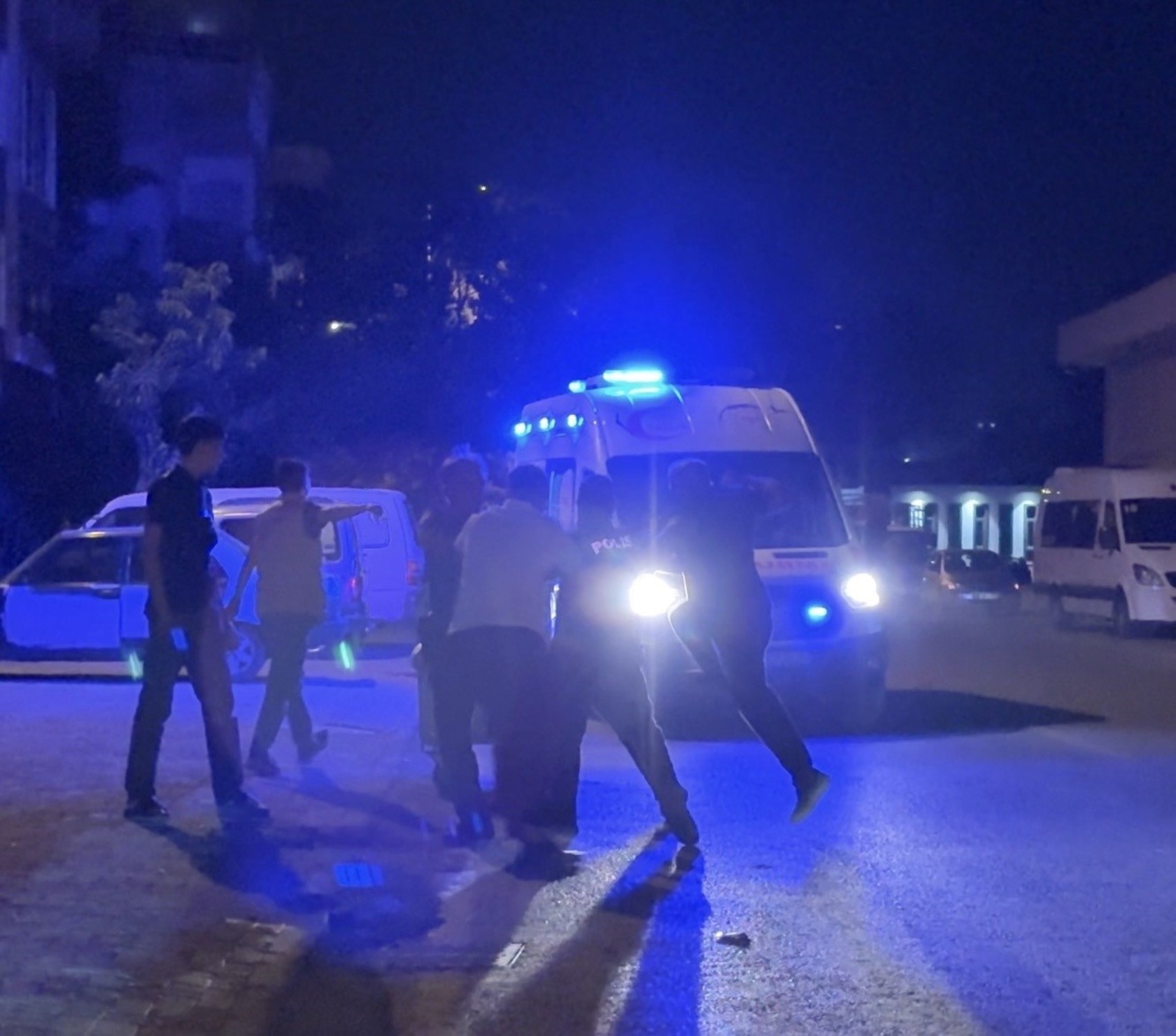 Çocuklar arasında bıçaklı kavga: 1 yaralı, 1 gözaltı