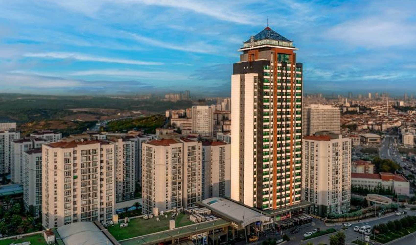İstanbul’daki 26 katlı dev otel için satış kararı! Bedeli belli oldu...