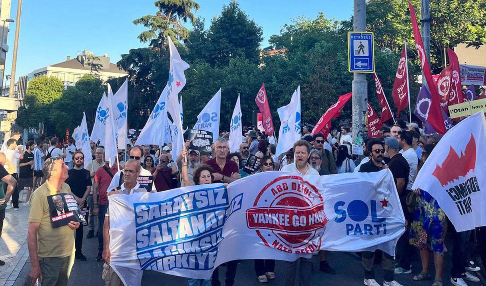 Avrupa Sol Partisi'nden SOL Parti ve NATO protestolarında gözaltına alınanlara destek