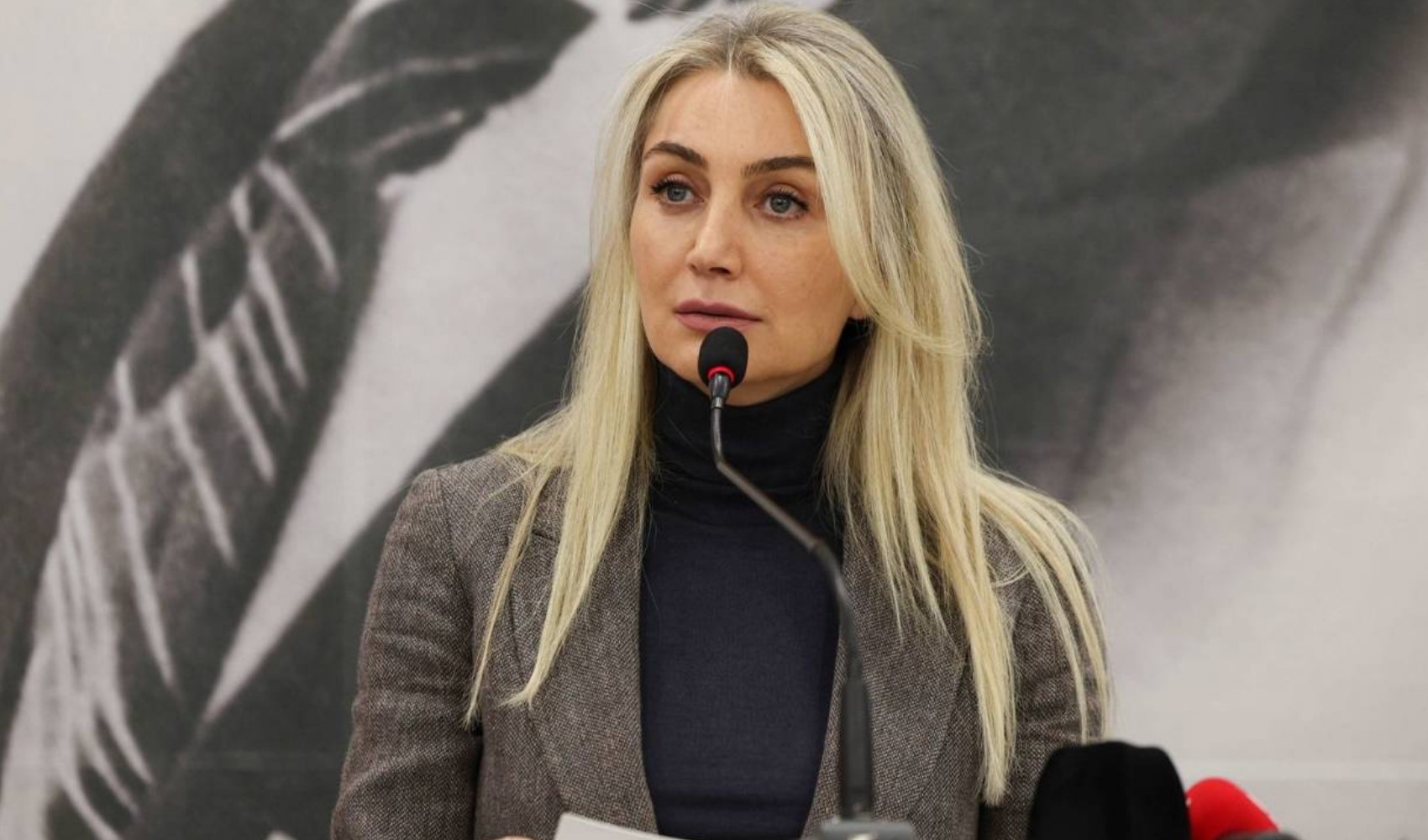 Dilek İmamoğlu'ndan çerçeve yasa öncesi dikkat çeken paylaşım!