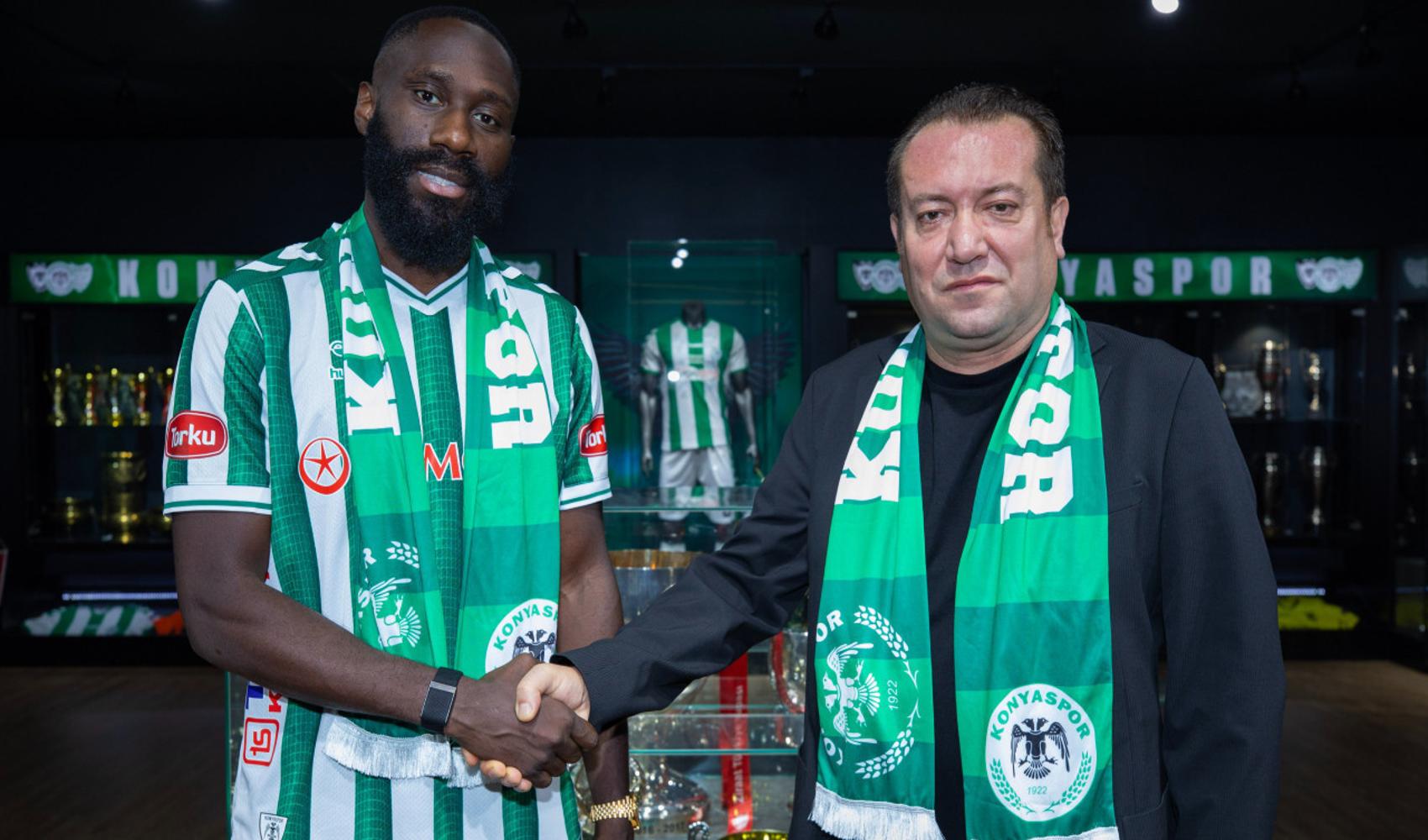 Konyaspor nimmt ehemaligen Beşiktaş-Spieler Arthur Masuaku für 2 Jahre unter Vertrag