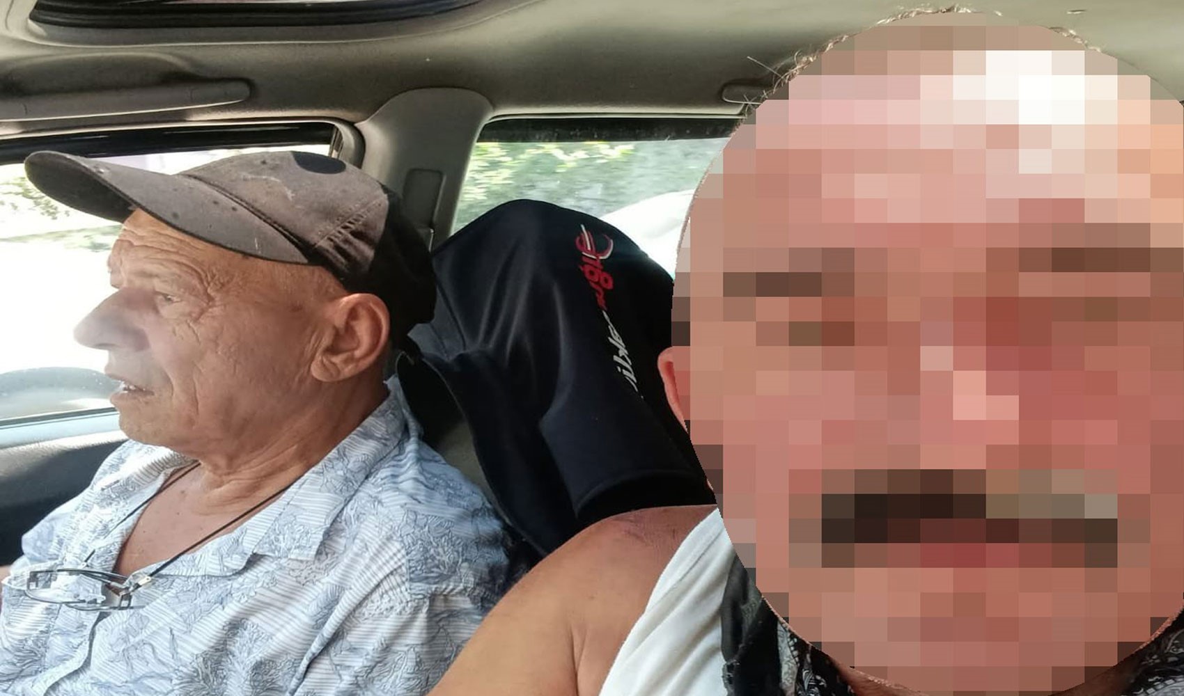 Ev arkadaşını kafasını çekiçle ezerek öldürdü