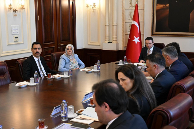 Adalet Bakanı Akın Gürlek, Muhsin Yazıcıoğlunun eşi ve oğlunu kabul etti