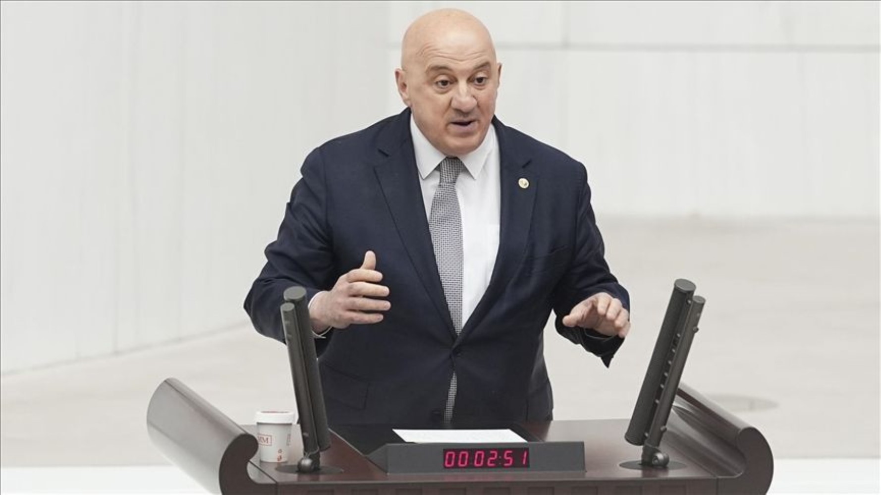 Özgür Özel'in partisinde büyük fire: YENİ Parti'de çerçeve yasaya 'hayır' diyen milletvekilleri belli oldu