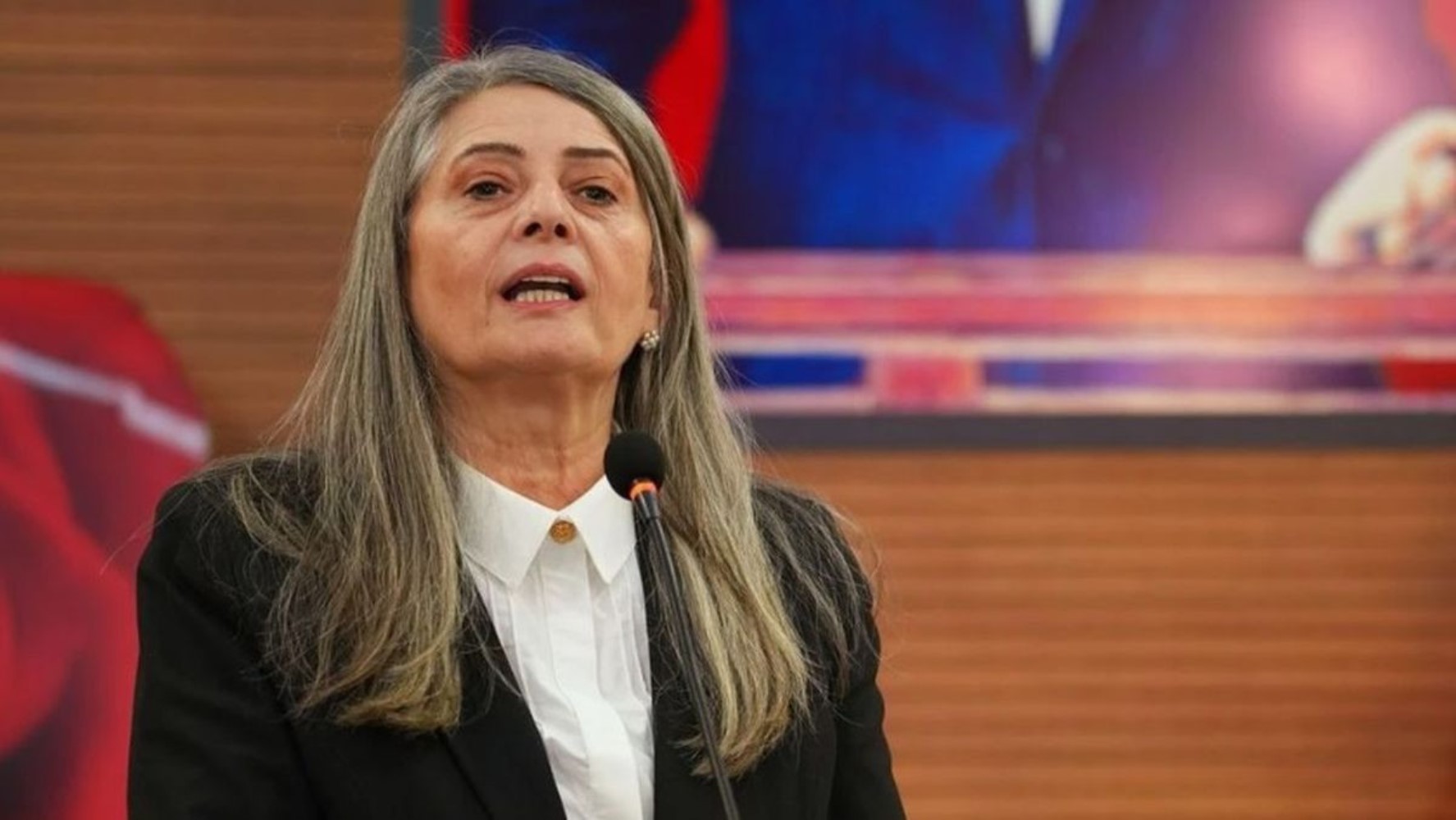 Özgür Özel'in partisinde büyük fire: YENİ Parti'de çerçeve yasaya 'hayır' diyen milletvekilleri belli oldu