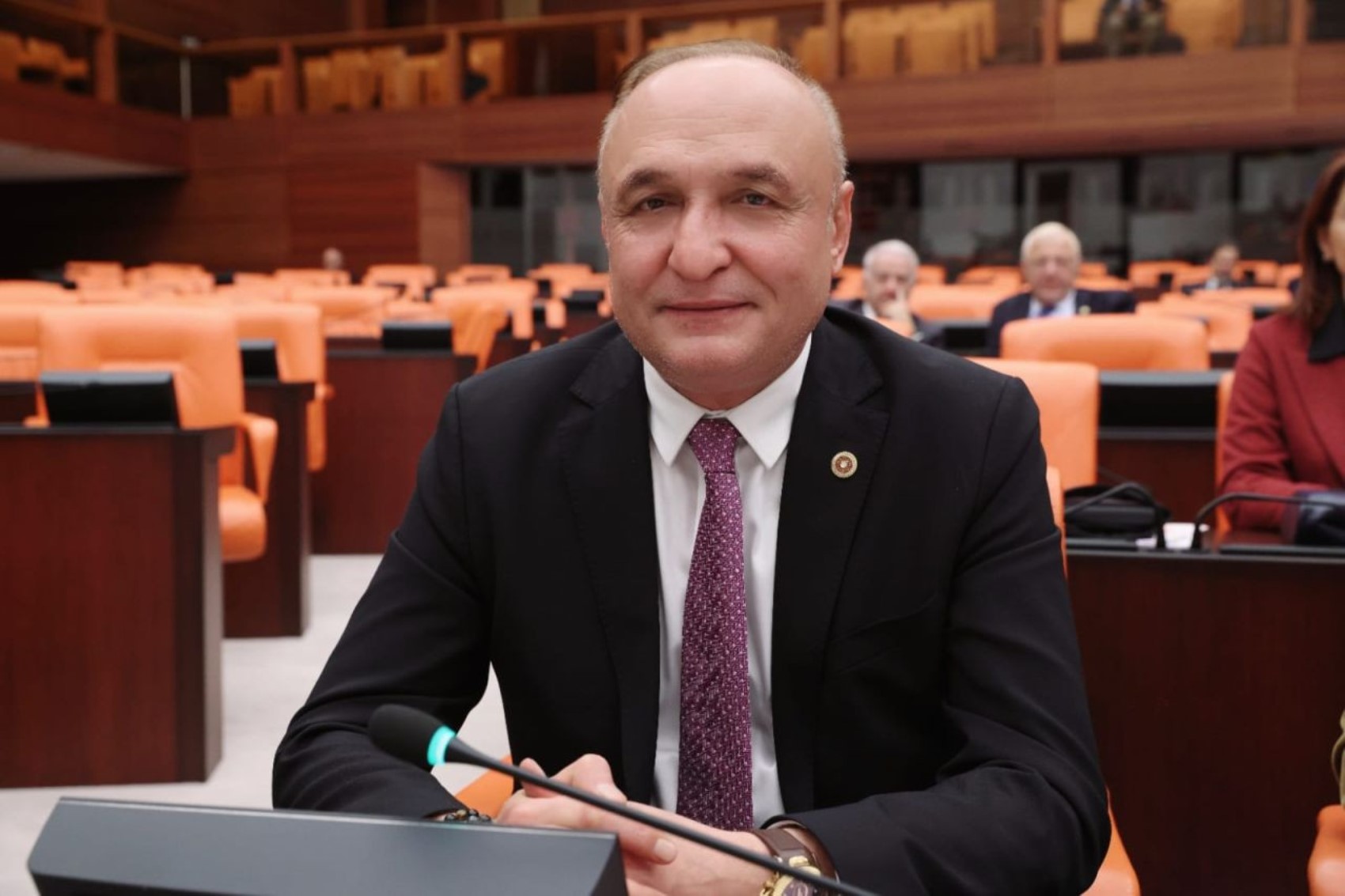 Özgür Özel'in partisinde büyük fire: YENİ Parti'de çerçeve yasaya 'hayır' diyen milletvekilleri belli oldu