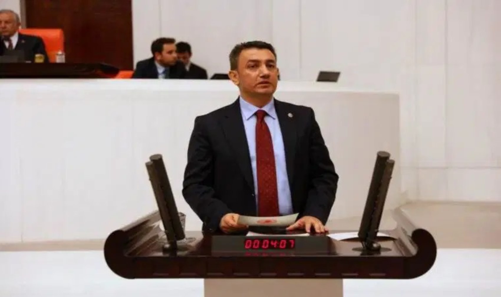 Özgür Özel'in partisinde büyük fire: YENİ Parti'de çerçeve yasaya 'hayır' diyen milletvekilleri belli oldu