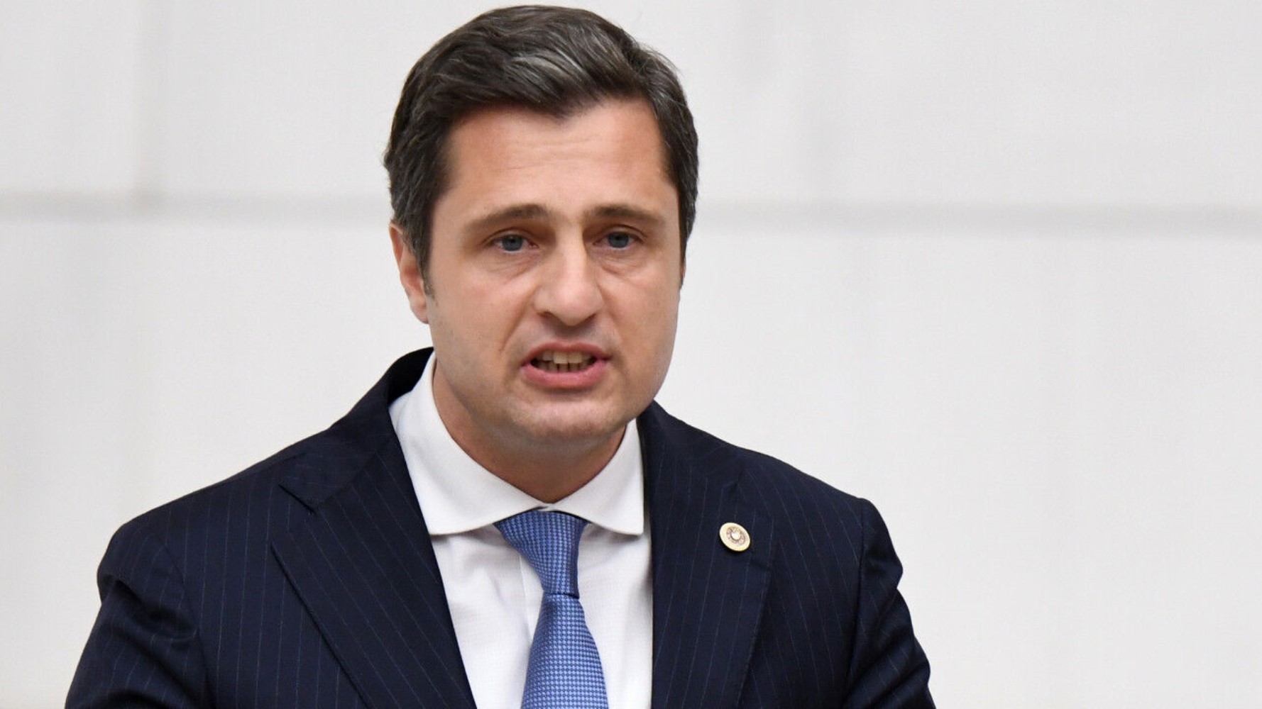 Özgür Özel'in partisinde büyük fire: YENİ Parti'de çerçeve yasaya 'hayır' diyen milletvekilleri belli oldu