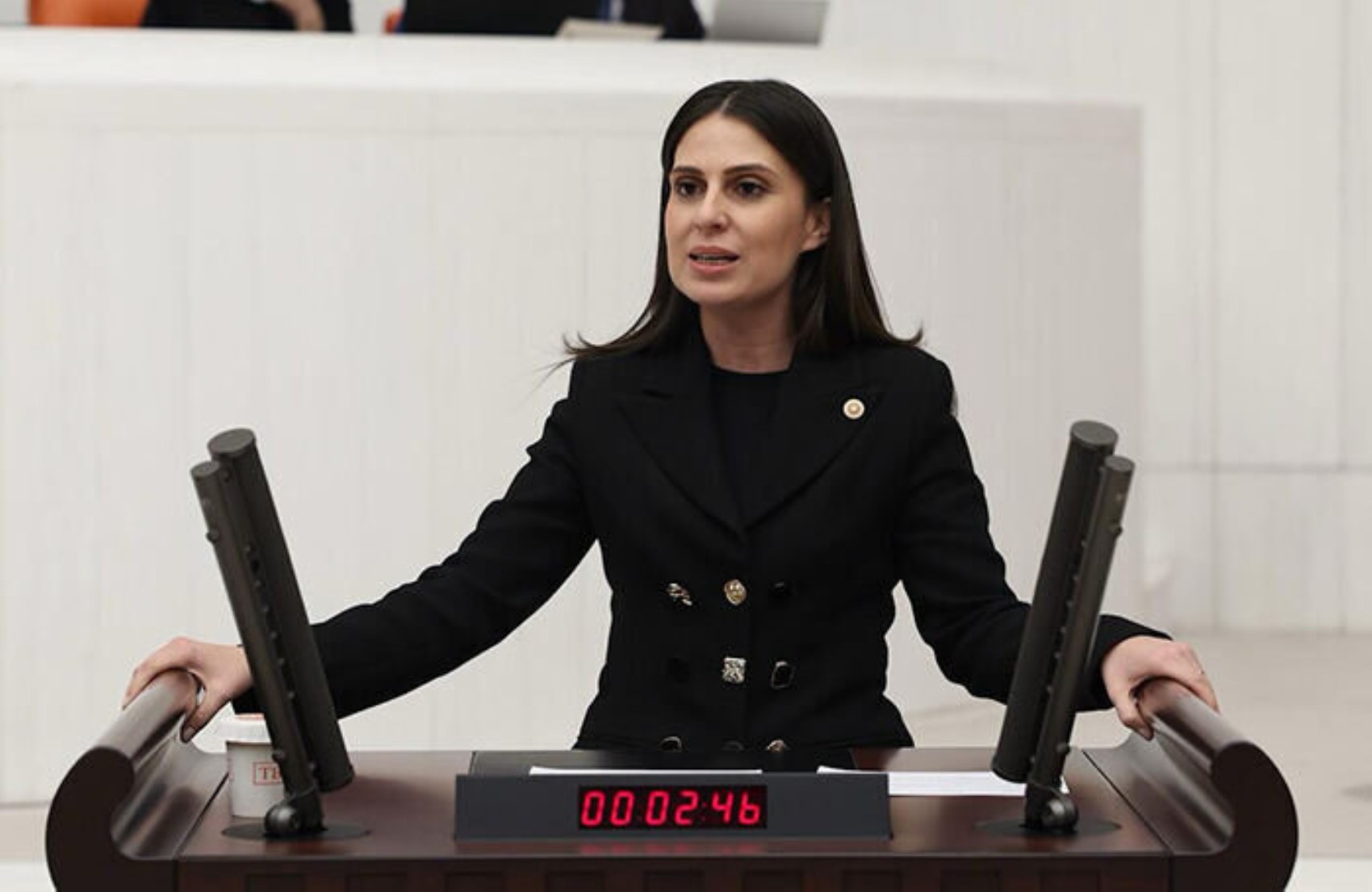 Özgür Özel'in partisinde büyük fire: YENİ Parti'de çerçeve yasaya 'hayır' diyen milletvekilleri belli oldu