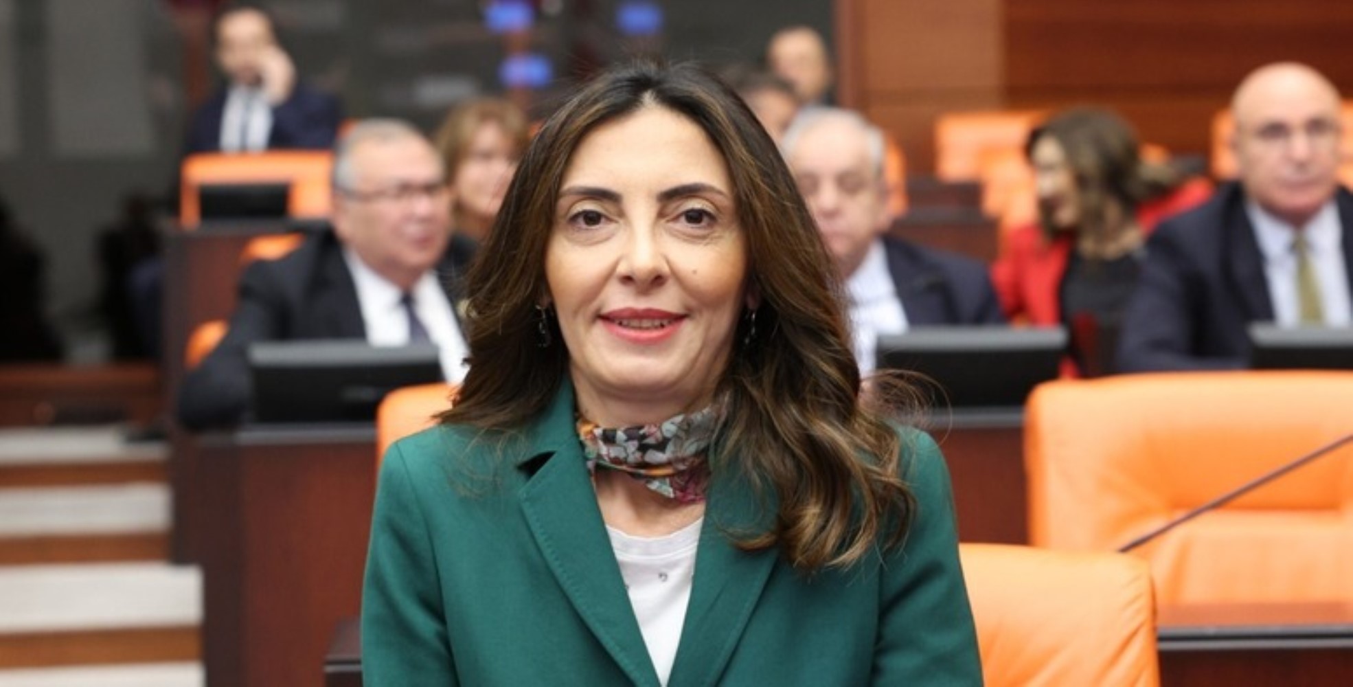 Özgür Özel'in partisinde büyük fire: YENİ Parti'de çerçeve yasaya 'hayır' diyen milletvekilleri belli oldu