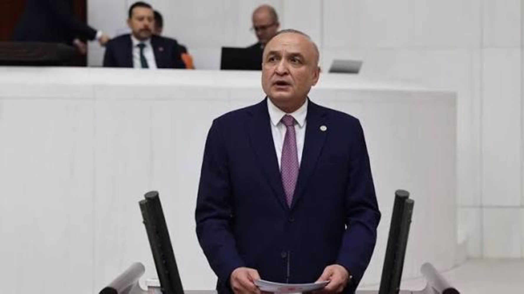 Özgür Özel'in partisinde büyük fire: YENİ Parti'de çerçeve yasaya 'hayır' diyen milletvekilleri belli oldu