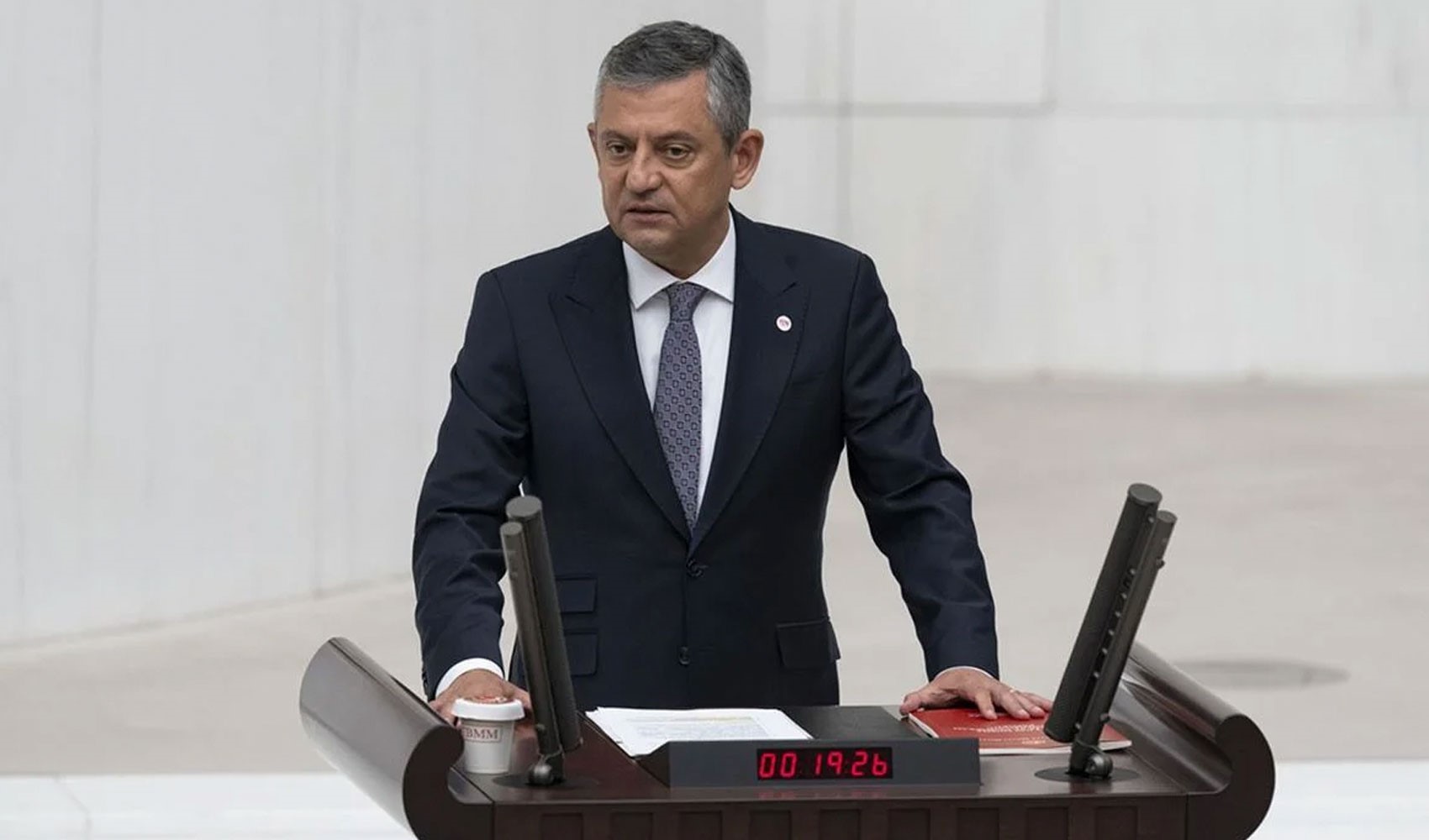 Tutuklu belediye başkanından çerçeve yasaya evet diyen Özgür Özel'e destek: 'Tarihi bir sorumluluk üstlendi'