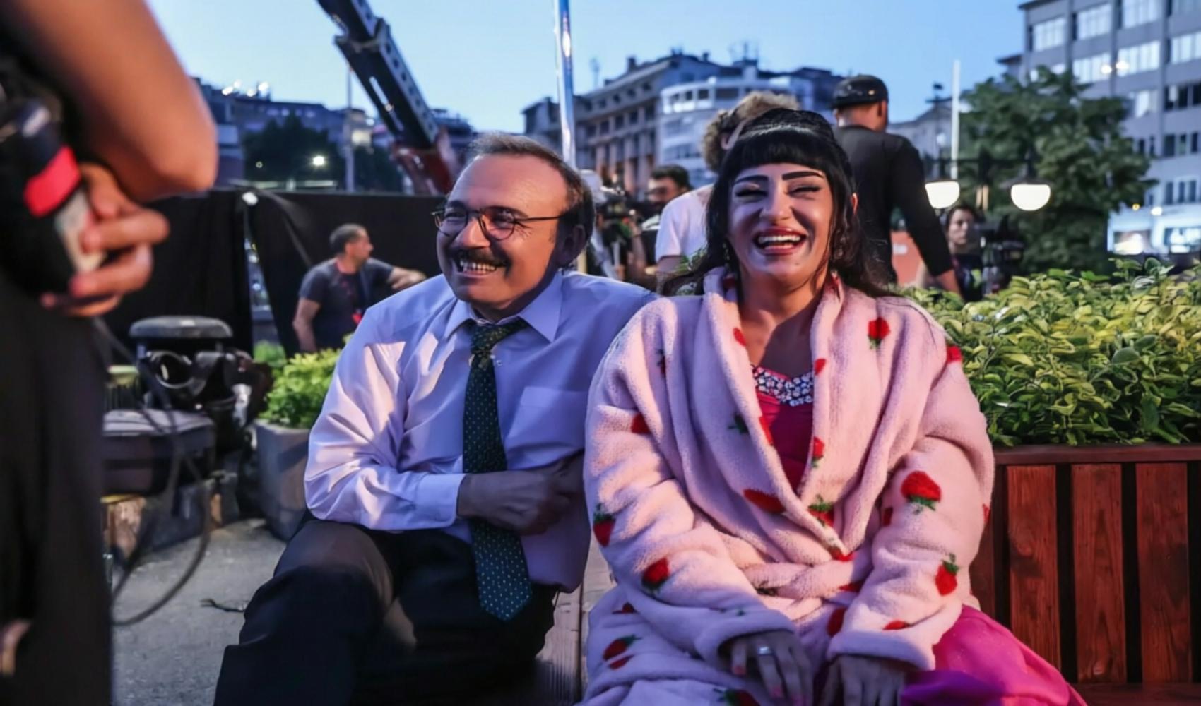 Gülse Birsel imzalı “2 Aile Arasında” filminin çekimleri tamamlandı