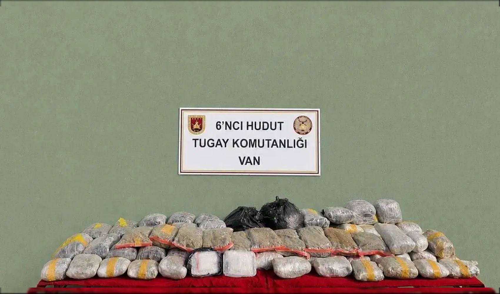Van sınırında 51 kilogramdan fazla uyuşturucu ele geçirildi